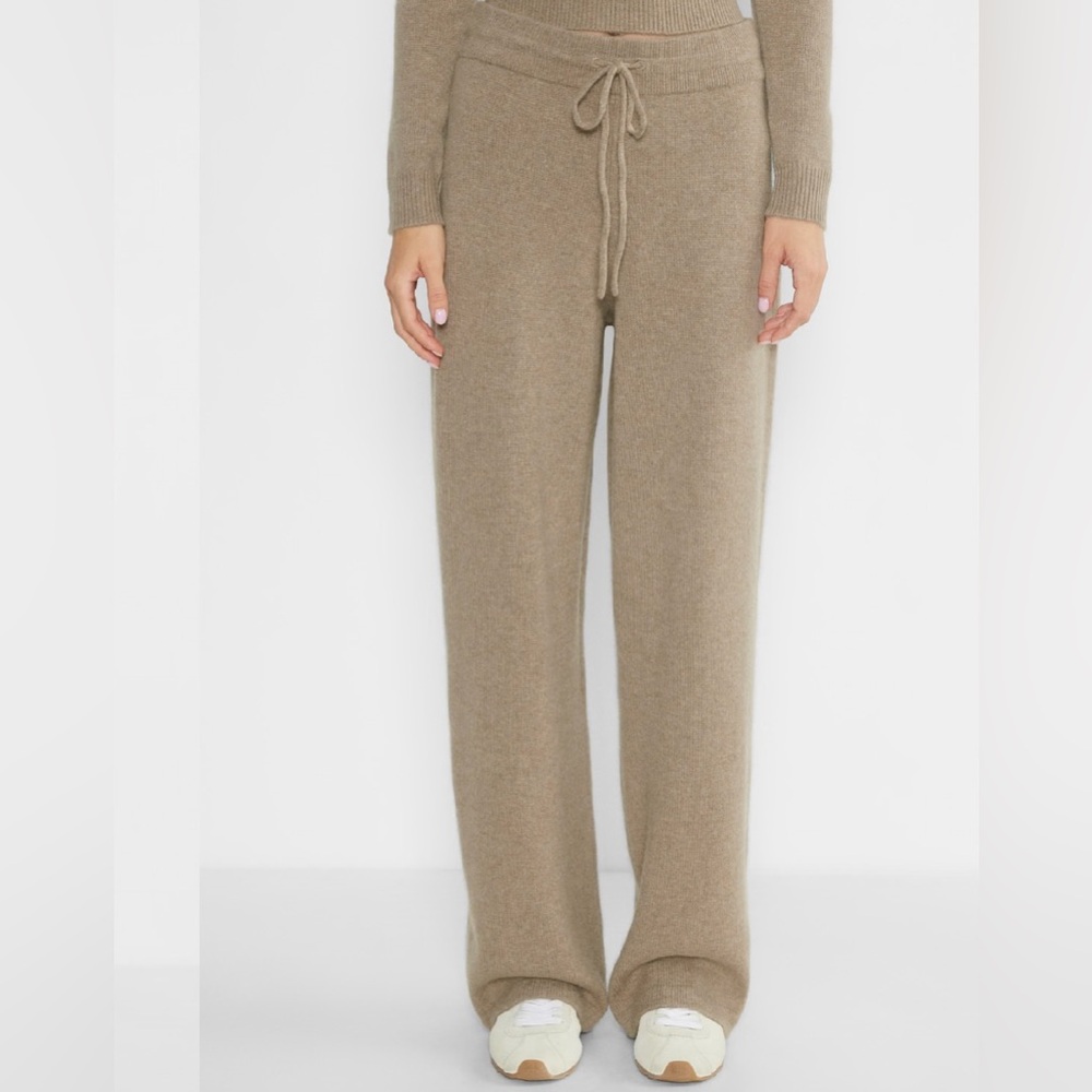 Aritzia Tan Straight Leg Pants